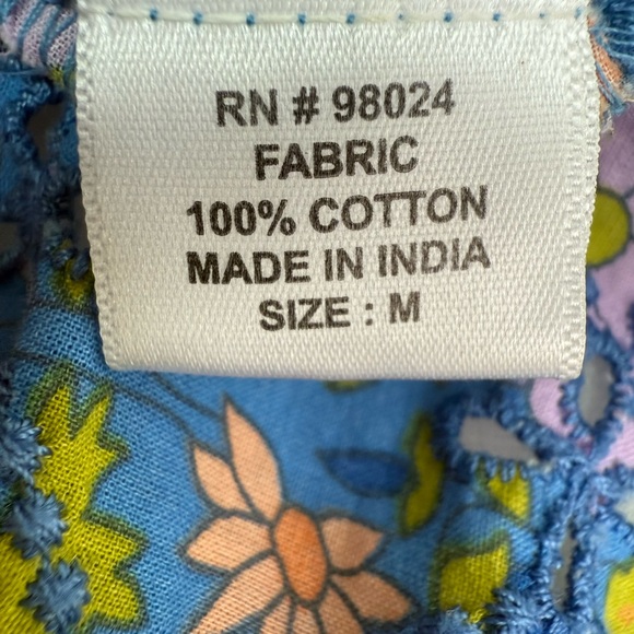 Jennife& Grace eyelet Floral ruffle trim short sleeve Top size M 100% cotton - Picture 8 of 9